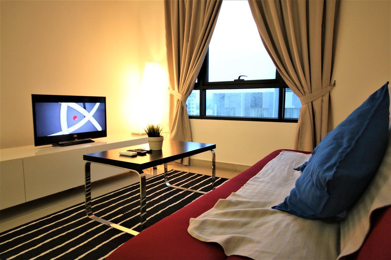 Solstice Service Apartment Cyberjaya Wifi Netflix Klia Extérieur photo