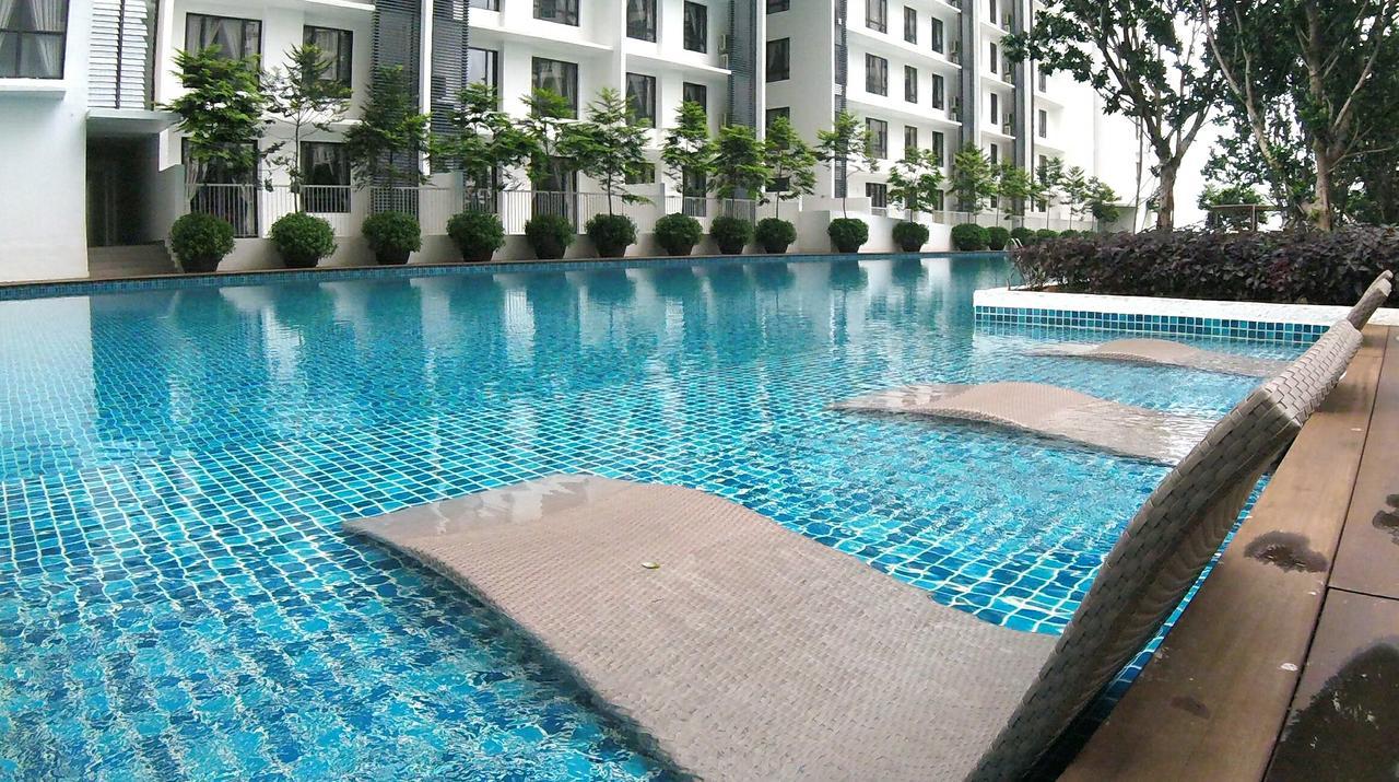 Solstice Service Apartment Cyberjaya Wifi Netflix Klia Extérieur photo