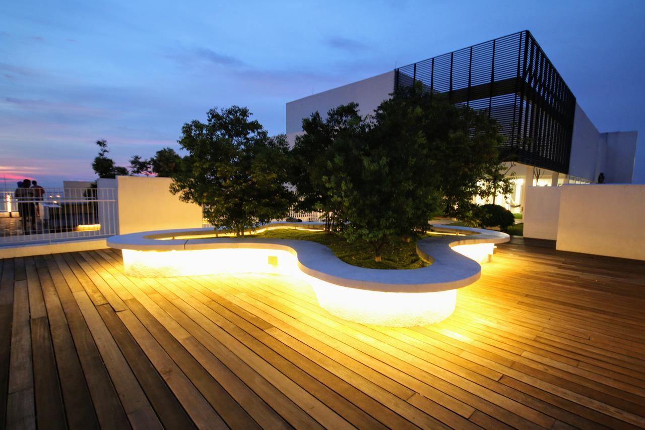 Solstice Service Apartment Cyberjaya Wifi Netflix Klia Extérieur photo